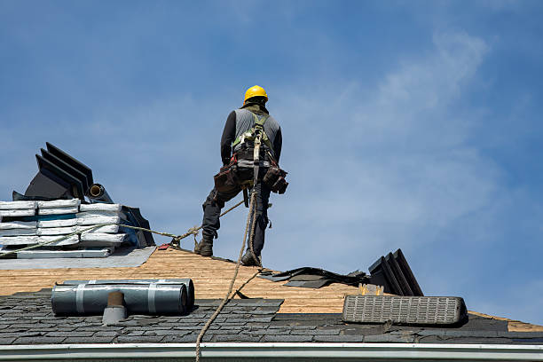 Professional Gutter Installation technician working in Hustle, VA